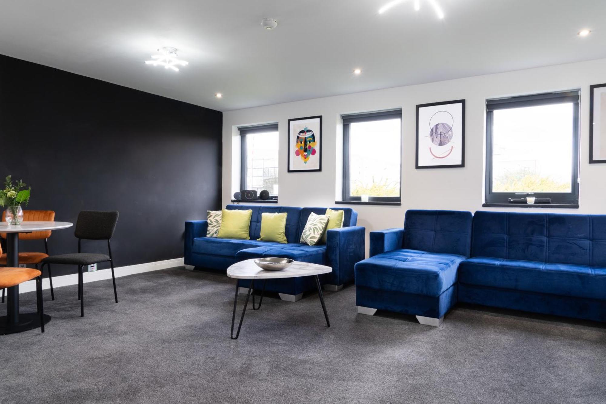 Newark House Premium Apartments With Sofa Beds - Wifi - Free Parking - Perfect For Contractors! Peterborough Ngoại thất bức ảnh